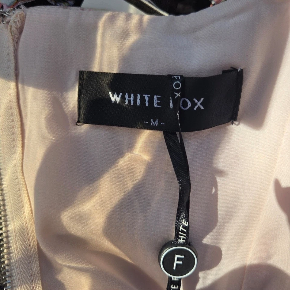 White Fox Boutique Blush Pink Floral Rose Tank Top Size Medium - Image 4 of 4