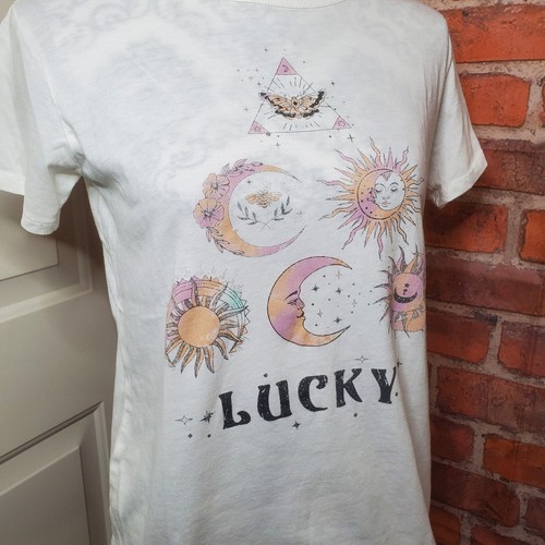 Camiseta Grande Blanca y Rosa Pirámide Sol y Luna Astrología Pagana Gráfica - Imagen 2 de 6