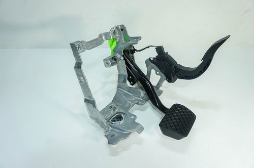 17-19 Audi A4 Premium Plus OEM Soporte de Pedal Soporte Pedales de Freno/Gas 5071 - Imagen 19 de 23