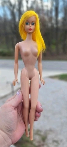 RARE VINTAGE (LBARBIE "GOLDEN- BLONDE" COLOR MAGIC DOLL TLC