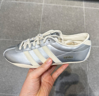 adidas TOKYO Silver Metallic Cream Mens Womens Sneakers JQ0593  Multiple Sizes