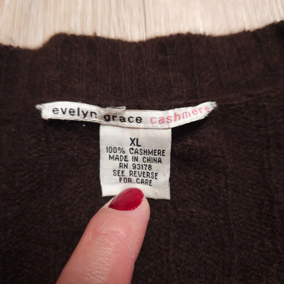 Suéter Evelyn Grace 100 % cachemir cuello en V para mujer talla XL marrón manga larga Foto 2 de 4