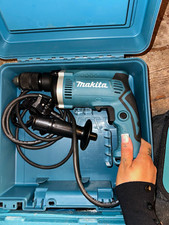 Makita 240V Corded Drill/Driver Keyless Chuck with Case & Auxiliary Handle