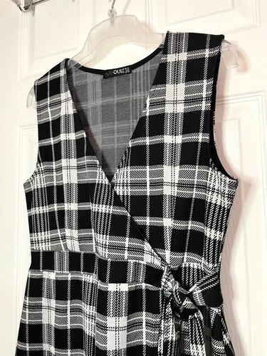 Quiz Black & White Plaid Style Pattern Sleeveless Mini Wrap Style Dress Size 14 - Picture 7 of 7