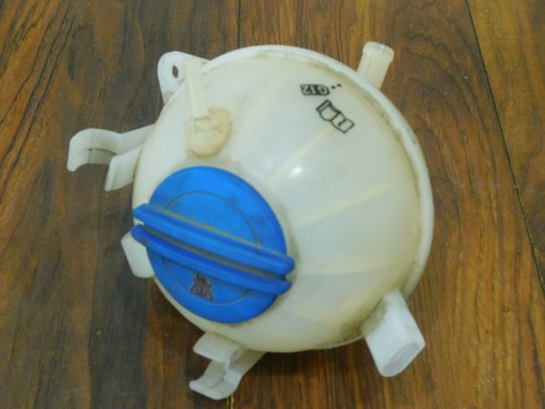 Ausgleichsbehälter VW Golf 5 V 6 Passat 3C Caddy AUDI A3 8P mit Deckel Original