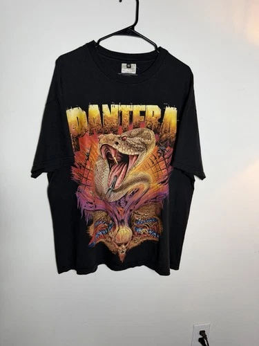 Black Pantera European Tour Tshirt Size XL 1990s vintage concert t-shirt, vintage, size XL, single stitch, B+ condition