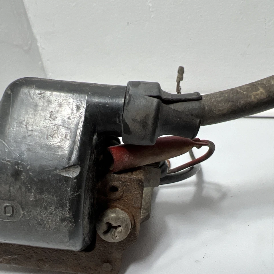 Оригинальный кронштейн для крышки свечи зажигания катушки зажигания 80 Honda XL80S XR 80 75 в сборе - Изображение 4 из 4