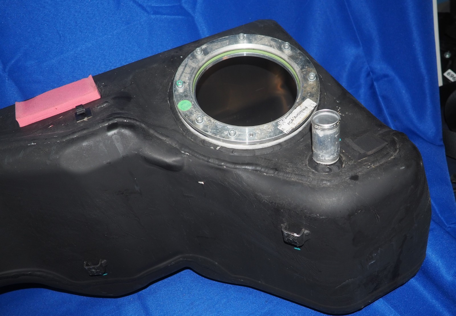2022-2026 Maserati MC20 MCPura 16 Gallon Fuel Gas Gasoline Tank OEM 1500 Miles!