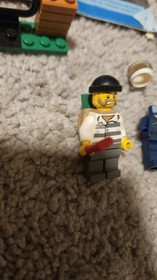 LEGO CITY: Crook Pursuit (60041)