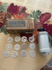 Cookie Press Mirro Full Recipe In Good Working Condition With Original Box