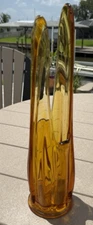 L.E. Smith Dragon Tooth Swung Vase 16” Tall Amber