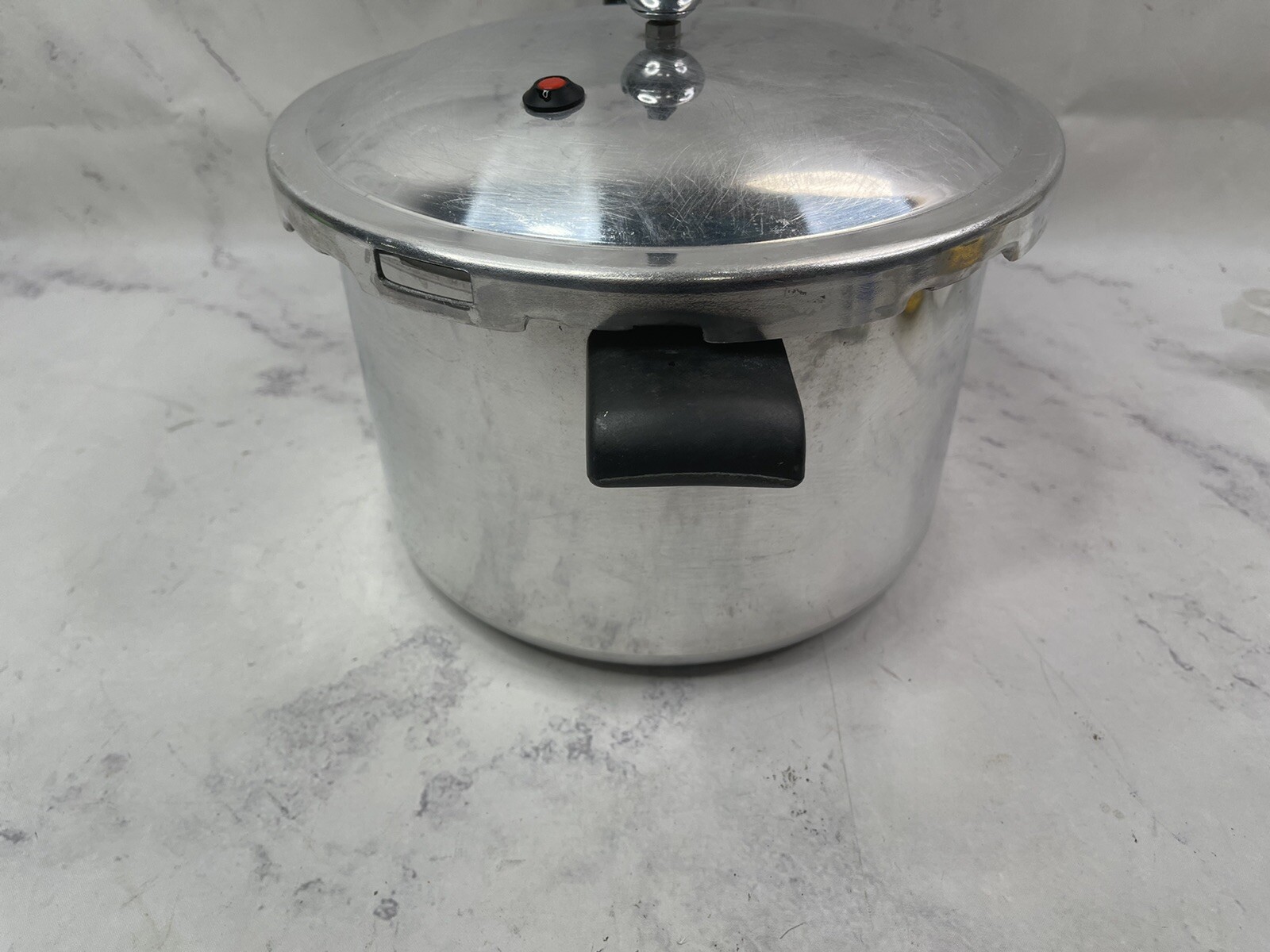 Mirro Pressure Cooker Pot 8 Quart 92080 Made In Brazil Aluminum Vintage