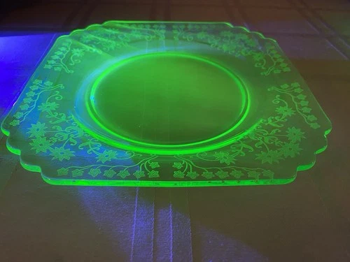 Uranium Depression Glass Vintage Fostoria Mayfair Square Green Plate