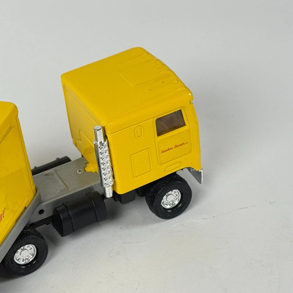 Ertl Kenworth Semi Truck I Love Cheez-It  Sunshine Logo Diecast Model - Image 4 of 4