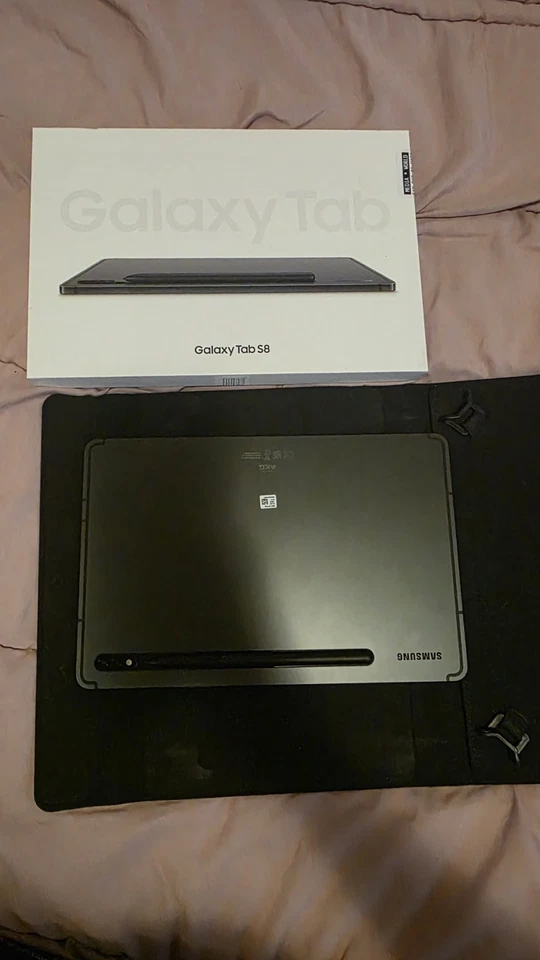 Samsung Galaxy Tab S8 · 128GB · Wi-Fi, foto 1 di 3