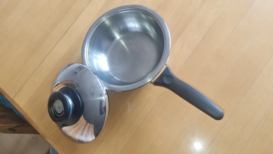 AMC -Topf/ Pfanne Induktion mit Deckel 2,1 L  20cm Durchmesser  - Bild 3 von 4