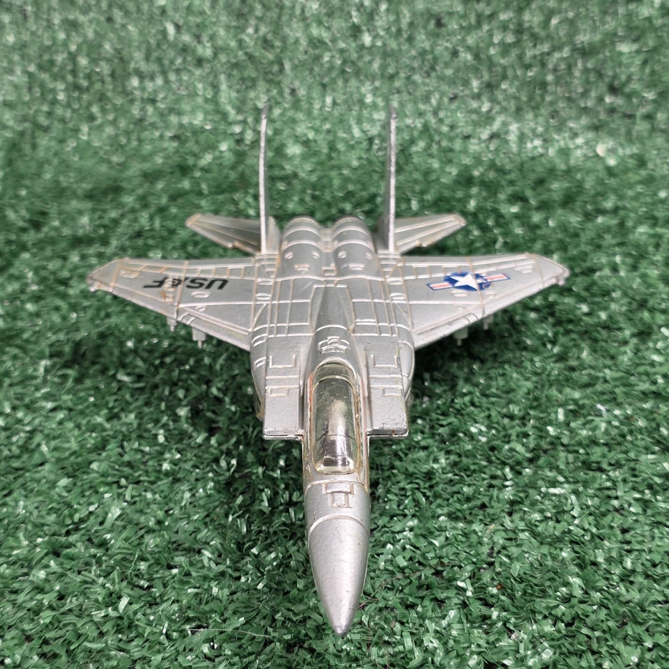 Avião a jato vintage ERTL F-15 metal fundido Eagle modelo USAF - Imagem 2 de 4
