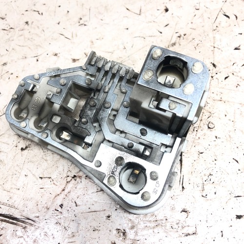 BMW 3ER E90 LCI 320D DIESEL GLÜHBIRNENHALTER HINTEN LINKS 7211213 2008-2011