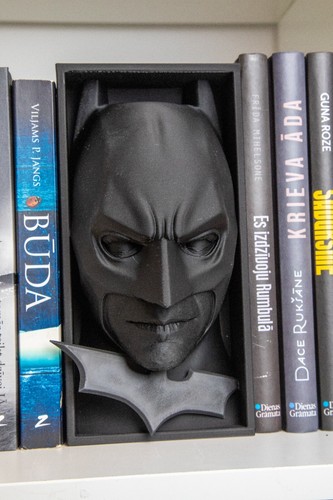 Batman Bookend, Book Nook & Wall Mount - Superhero Decor - Bild 4 von 11