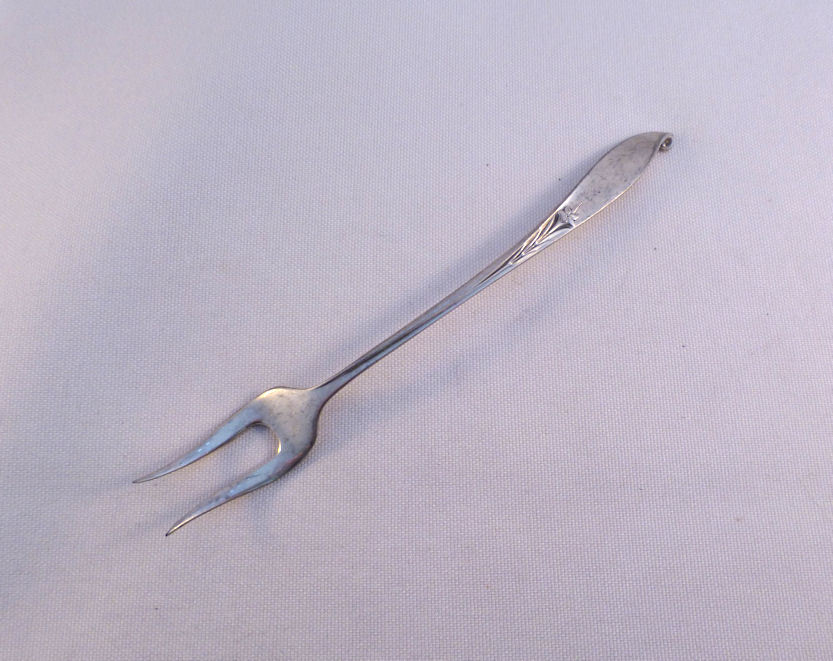 WISHING STAR-WALLACE STERLING PICKLE FORK