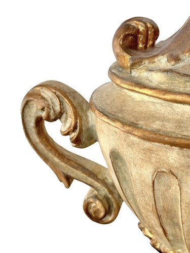 Festoni Campana Urn Form Table Lamps 2 available - Picture 4 of 18