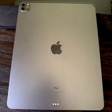 Apple iPad Pro A2229 4th Gen 12.9  WiFi Pristine 128GB Bundled Apple Case