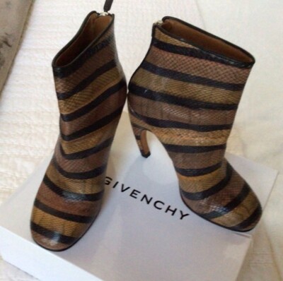 Givenchy Patch.Ayer s boot, 38.5