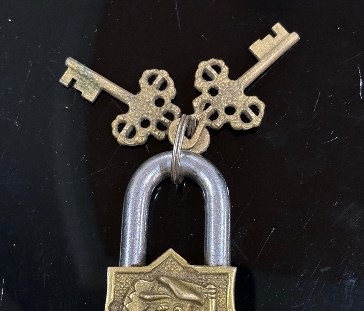 Vintage Brass Solider Padlock & 2 Keys Antique Style Engraved