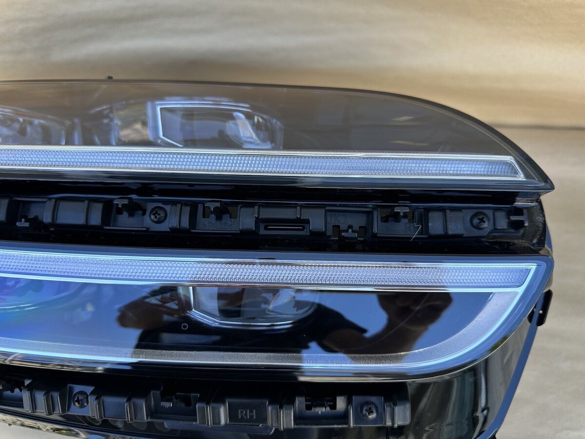 2021-2023 Genesis GV70 Right Pass Side LED Headlight 2021-2023 Genesis GV70 Right Pass Side LED Headlight