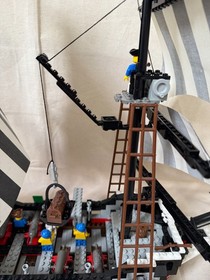Lego 6286 Skull's Eye Schooner 100% Complete