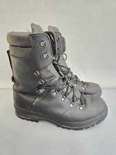 Cold Weather Goretex Combat Men's Boots Size 10, Vibram Black