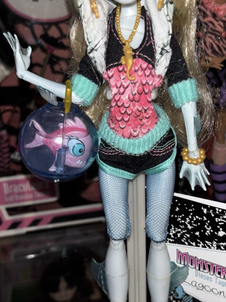 Monster High Lagoona Blue Basic White Elastics NEW Complete 2008 MATTEL  i - Bild 3 von 4