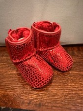 ugg baby/toddler red heart size 2/3