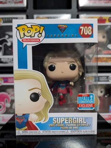 Funko Pop #708 DC Universe - Supergirl - 2018 NY Comic Con Shared W/Protector