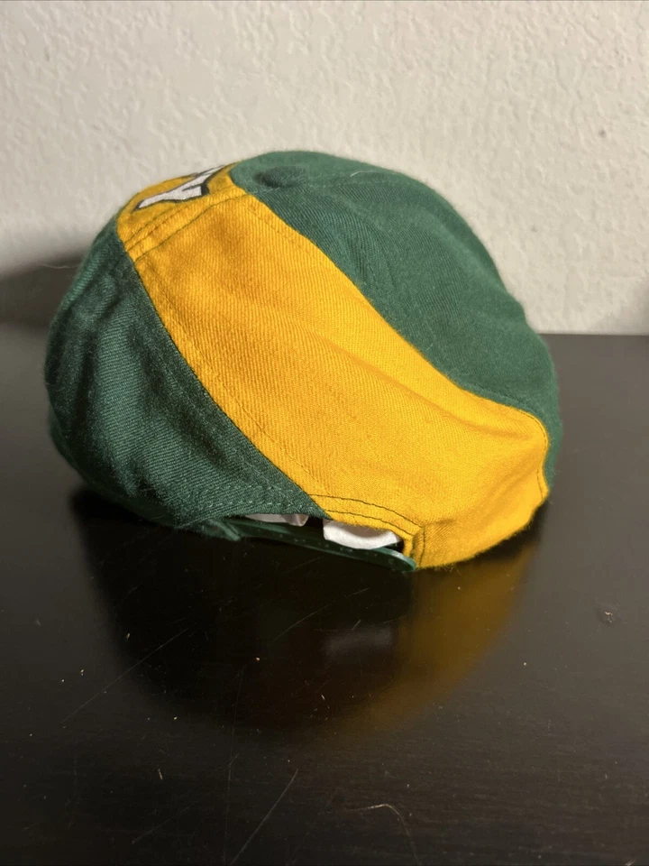Disney Goofy's Hat Co. Goofy Catchers Mask Hat-One Size-Green Yellow-Adjustable Foto 4 de 4