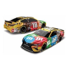 Kyle Busch Die Cast Car 2021 M M's 1:64 - 18
