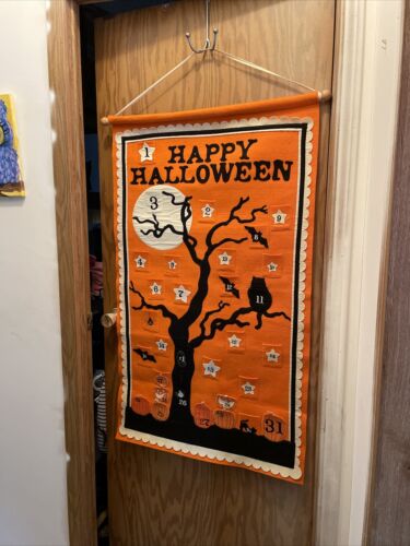 Pottery Barn Kids Countdown to Halloween Advent Calendar Felt Tree Hanging - Afbeelding 1 van 6
