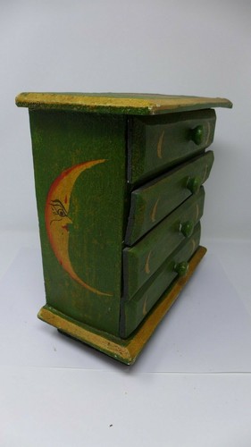 Indonesian / Balinese Handcrafted Wooden Green Sun & Moon Jewelry Box Stand - Picture 3 of 5