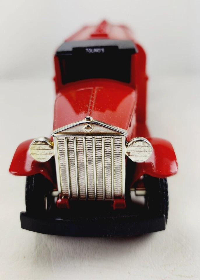 ERTL Diecast Mobil 1930 Diamond T Tanker Bank Red Fuel Limited Edition 2803 - Image 2 of 4