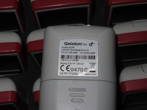 38 Qwizdom Q4 RF Clicker mit Q5 RF Instructor QWIZDOM Q7 PRESENTER - Bild 2 von 3