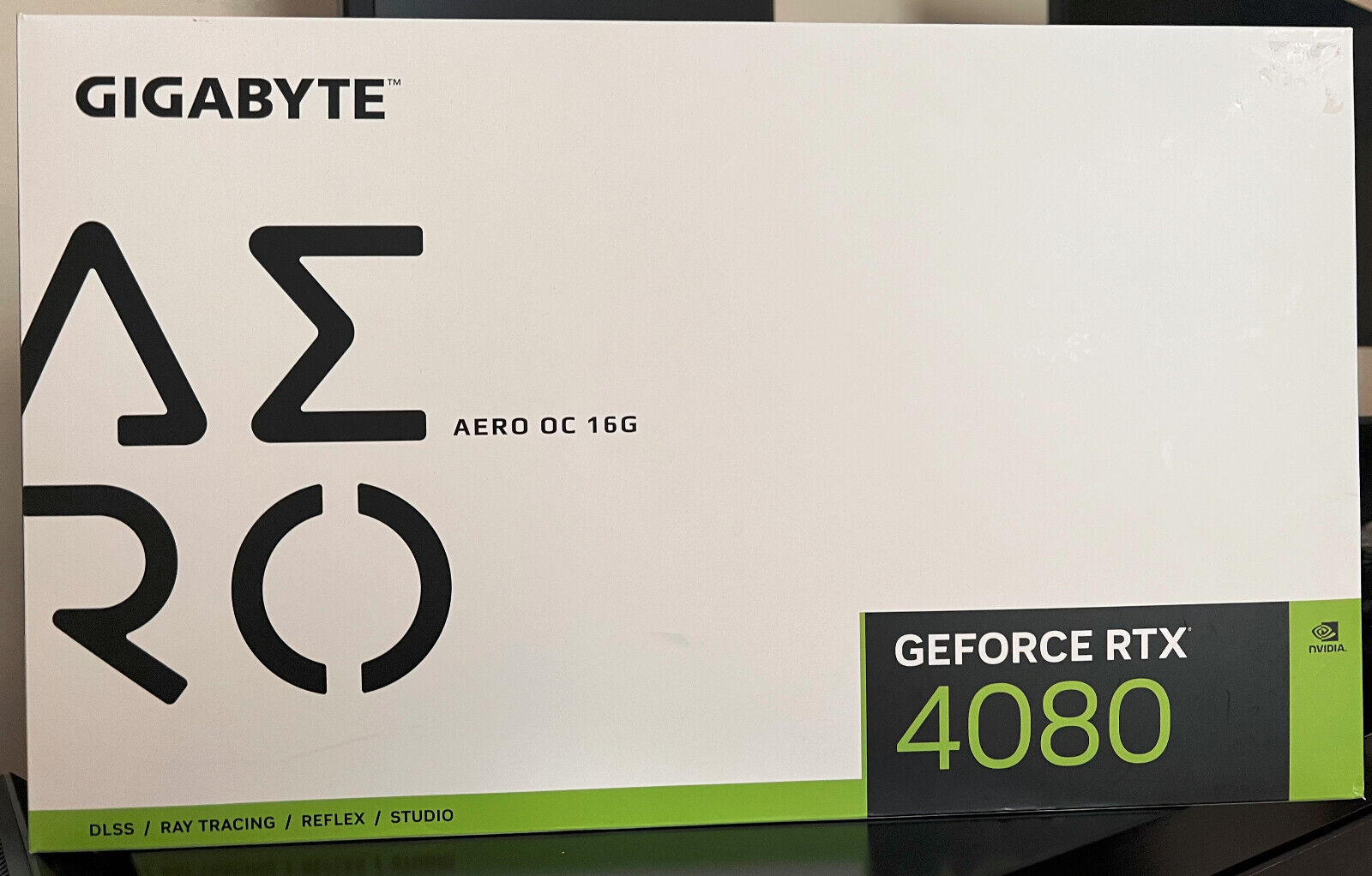 GIGABYTE AERO OC GeForce RTX 4080 16GB GDDR6X PCI Express 4.0 ATX Video  Card GV-N4080AERO OC-16GD 