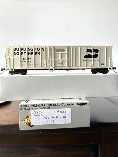 ATHEARN #????  Burlington Northern 58' P.D. Reefer #19668 con Kadees H.O. 1:87 | Condition: Used