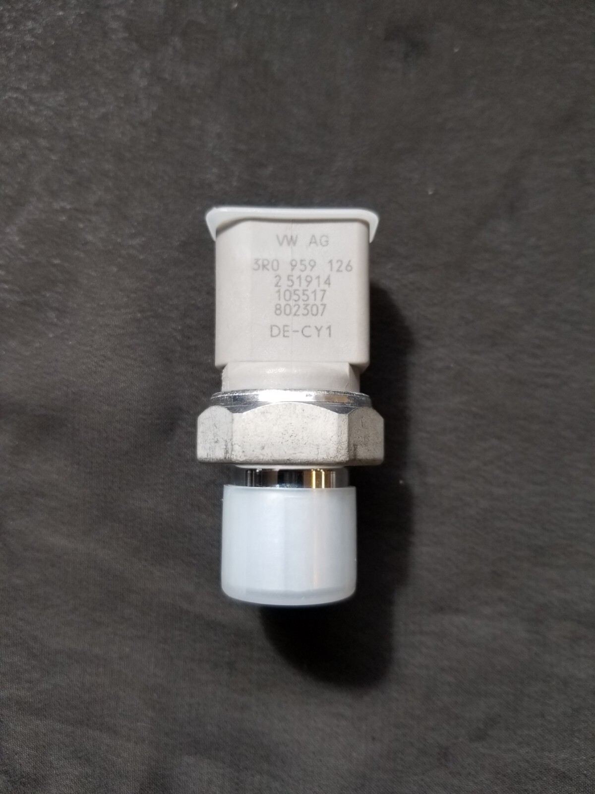 A/C Pressure Switch Sensor Part Number - 3R0959126 For Lamborghini
