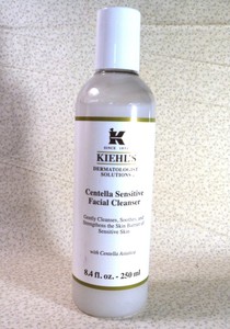 centella sensitive facial cleanser