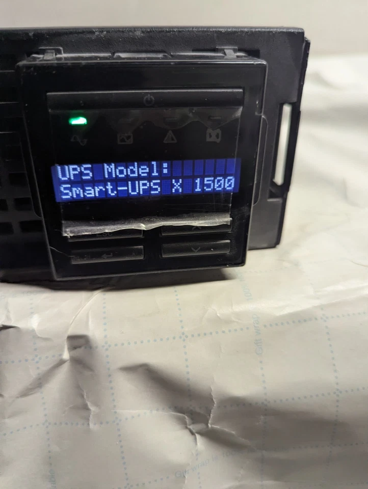 APC SMX1500RM2U 8 Outlets Uninterruptible Power Supply With Ears *NO BATTERY*  - Image 2 of 4