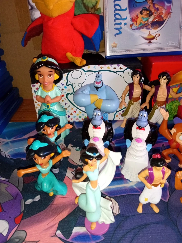 Disney Aladdin Blu-ray + Lote Figuras Genio, Aladdin, Jasmine, Jafar Foto 2 de 4