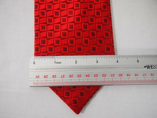 Jos A Bank Mens Necktie Tie Red Checkered 100% Silk 59" Career Made in Italy - Picture 4 of 4