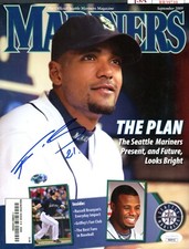 JSA Franklin Gutierrez Autographed Signed AUTO 2009 M's Magazine Cover TRB 781