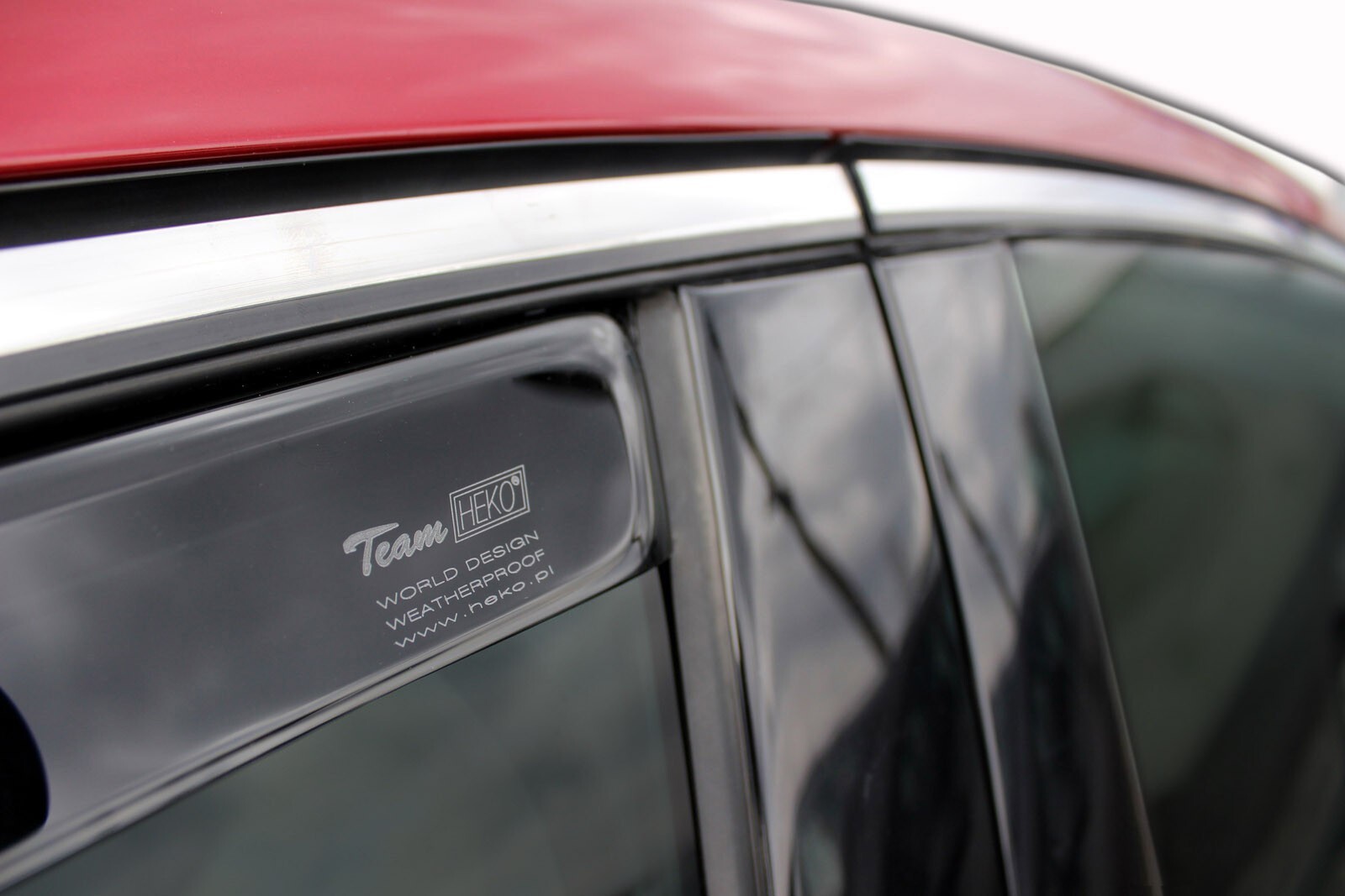 Déflecteurs d'air pour Peugeot 205 4 portes de 1983 à 1998 HEKO bulles de vitres en plexiglas