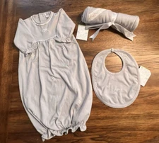KISSY KISSY GIRLS GRAY ROSETTE GOWN BIB BLANKET SET 0-3 MONTHS 100% PIMA COTTON